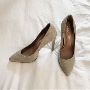 Also Textured Grey Pumps